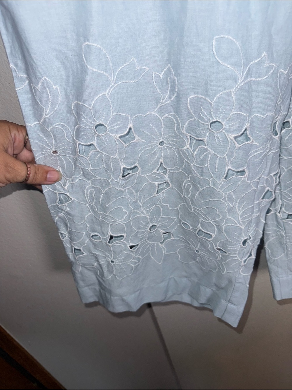 TALBOTS linen blend lightweight robin egg blue floral lace crop Culotte pants XL - Picture 6 of 7